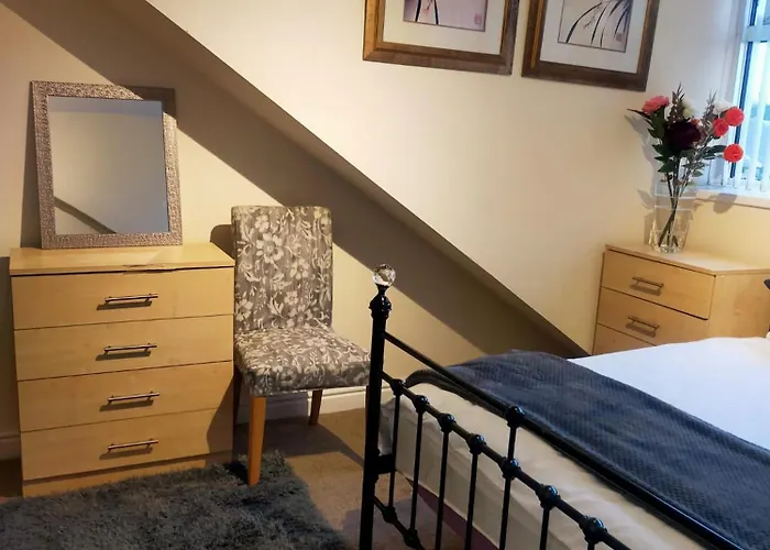 Homestay Female Only Bradford (West Yorkshire)